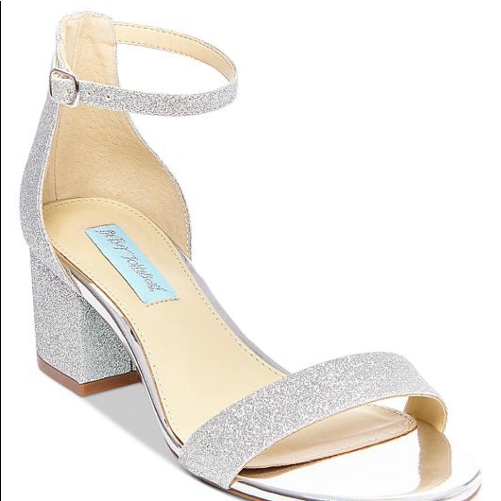 Never worn Betsey Johnson women’s heels size 9